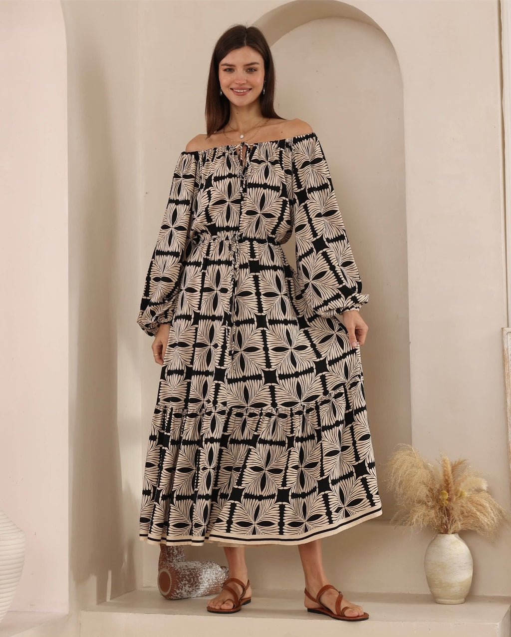 Verona Noir Maxi Dress