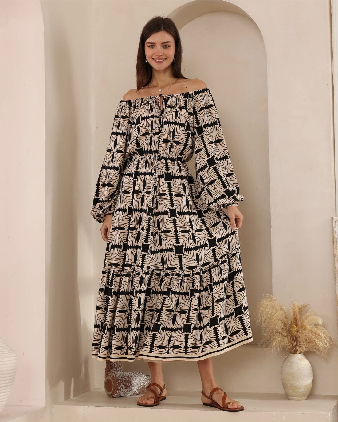 Verona Noir Maxi Dress