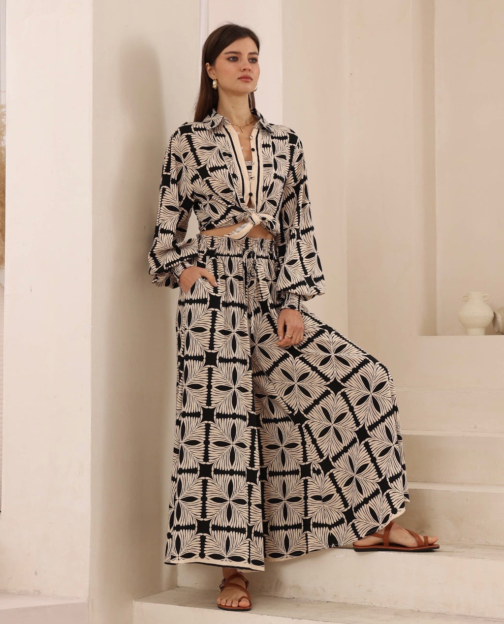 Paris Geometric Floral Print Palazzo Pants - Beige/Black