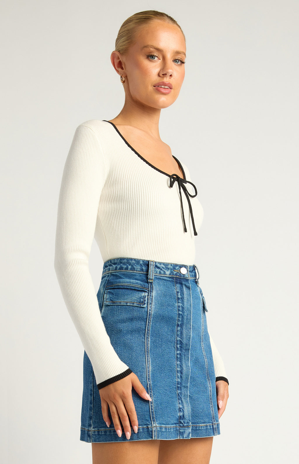 Contrast Tie Knit Top White